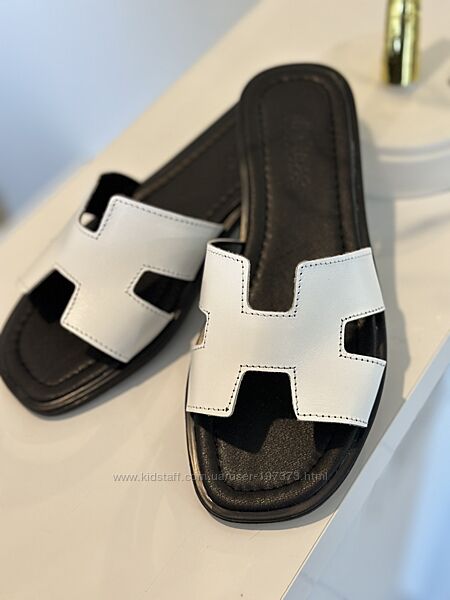 Кожаные шлепки в стиле Hermes