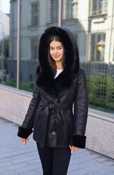 Зимняя дубленка с капюшоном Mila Nova. Зимова дублянка з капюшоном MilaNova