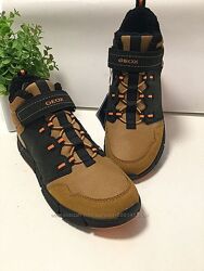 р.40 Geox деми   ботинки  кожа оригинал