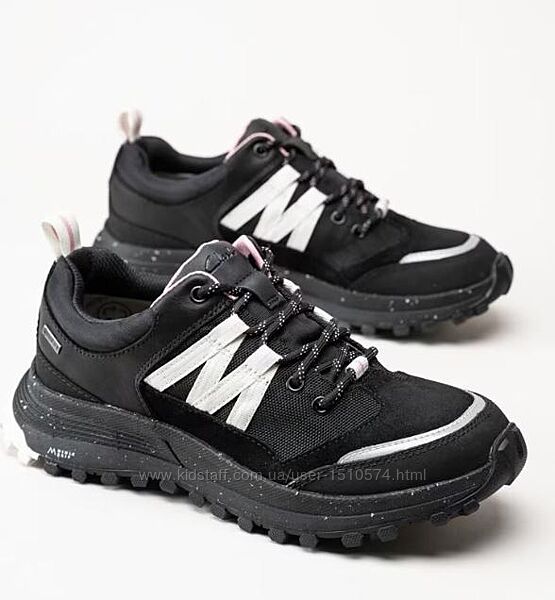 р.35.5  Clarks  кроссовки- ботинки GTX  оригинал