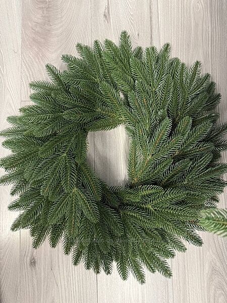 Елочные веночки