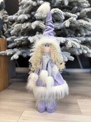 Гномы, дедушки и милые куколки, создающие атмосферу праздника