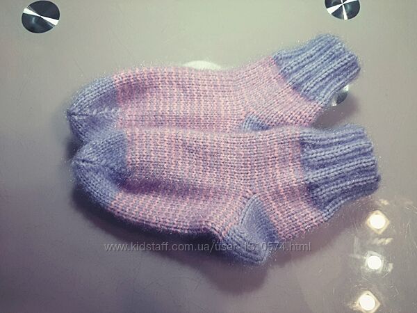 Теплые пушистые вязаные носочки для девочки