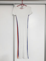 Крута базова сукня колекції Zara knit з кольоровими вставками по боках.