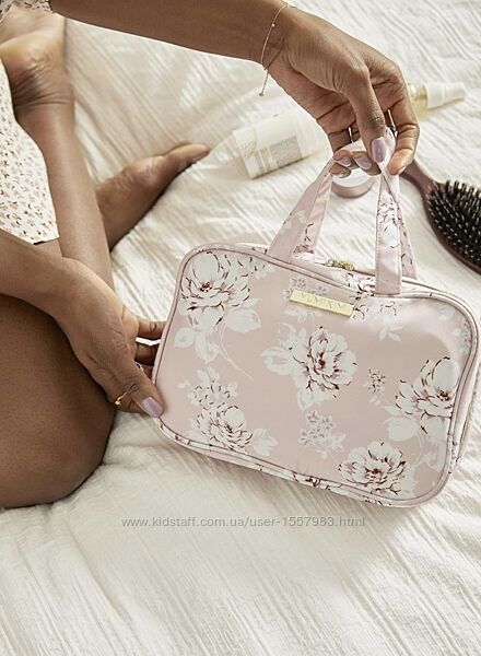 Дорожня косметичка американського бренду Yumi Kim