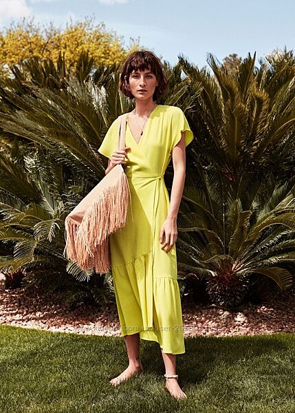 Лимонно желтое платье сарафан Mango с воланами на запах