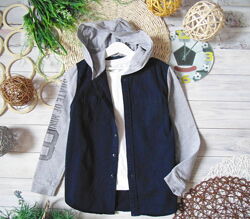 Модняча комбінована верхня сорочка з капішоном Primark