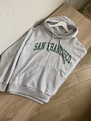 Серое худи с капюшоном