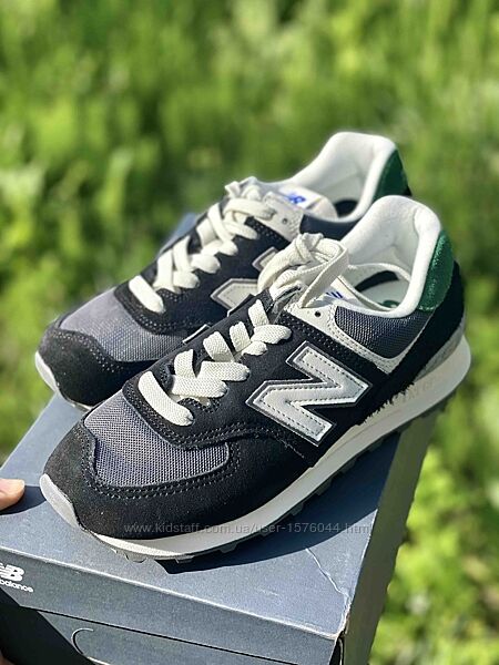 Женские кроссовки New Balance 574 черные классические