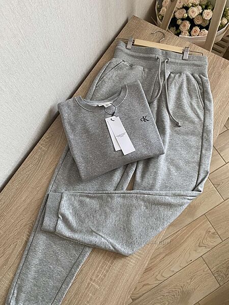 Женский спортивный костюм Calvin Klein