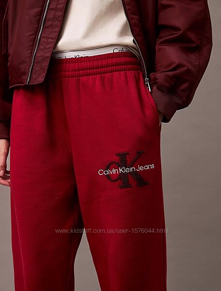 Женские теплые джоггеры на флисе Calvin Klein