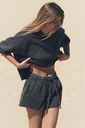 Женский серый костюм шорты и футболка zara