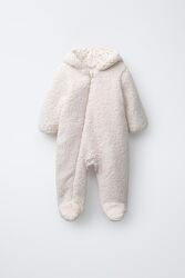 Человечек из искусственной овчины и поларфлиса Zara