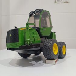 Великий трактор Bruder. Дитяча іграшка для хлопчика. Оригінал