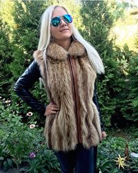 Модная жилетка из редкого меха рассамахи р.44-46