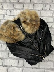 Кожаная женская куртка с мехом лисицы размер XS