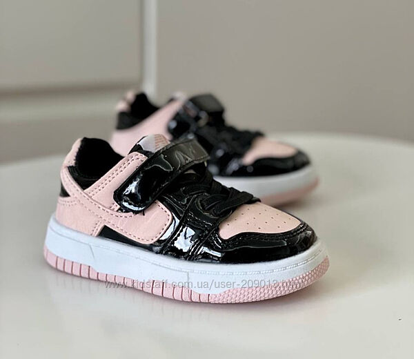 Кросівки дівчаткам стильні та зручні 22 23 24 26