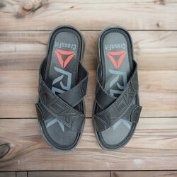 шлепанцы reebok. 40-45 размер, кожа натуральная, 3 цвета, новинка