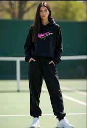 Спортивный костюм женский