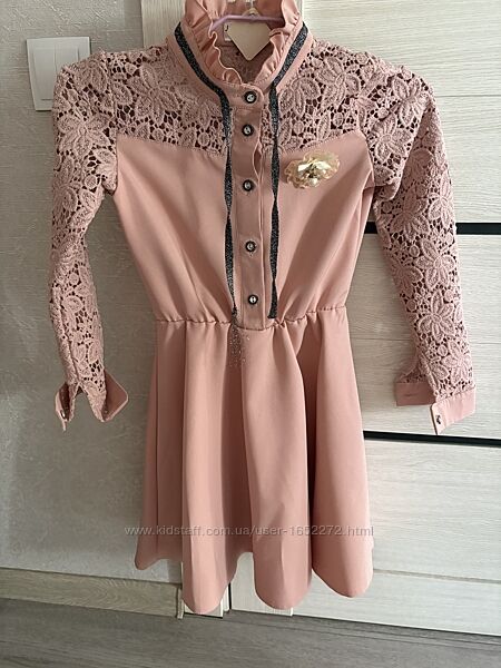 Сукня на дівчинку р 140