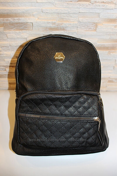 Рюкзак жіночий чорний код 7-1095