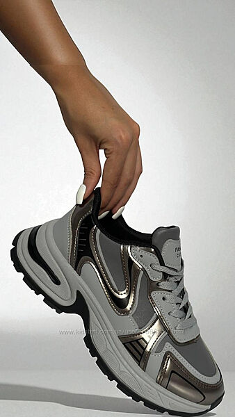 Кросівки жіночі сріблясті Т1935