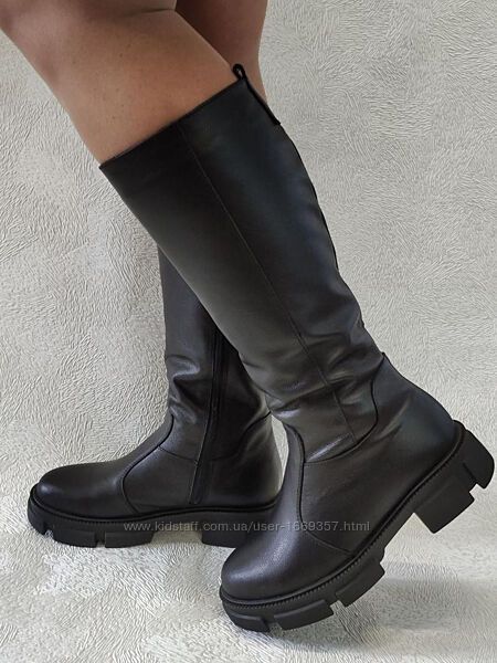  Чоботи жіночі чорні зимові натуральна шкіра С238