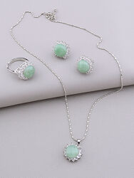 Комплект Нефрит сережки, ланцюжок з кулоном і кільце код 1981