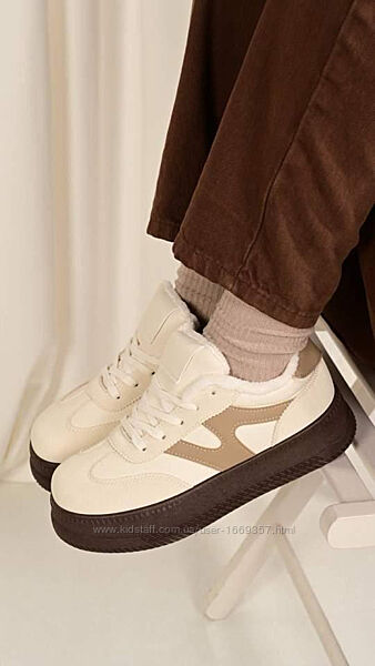 Кросівки жіночі зимові бежеві С469