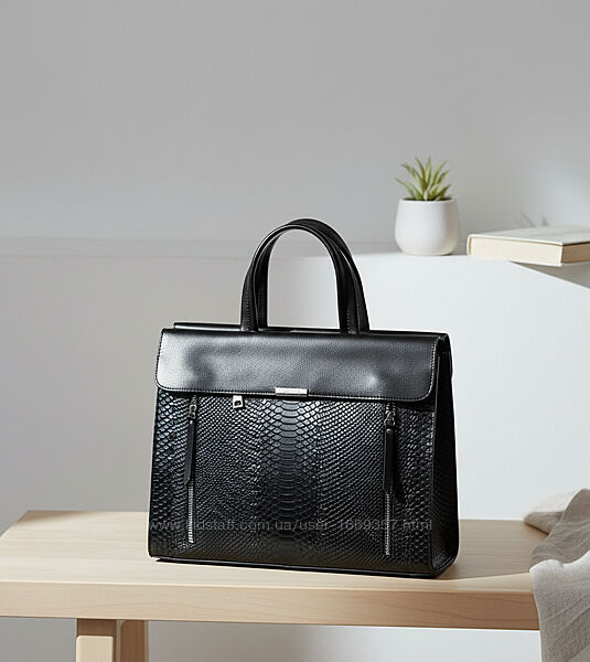 Сумка жіноча чорна з натуральної шкіри код 25-5052