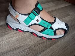 Жіночі босоніжки 