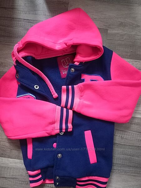 Яскрава кофта для дівчаток 
