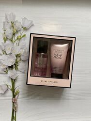 Подарунковий набір Velvet Petals Victorias secret