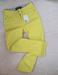 Штани для дівчинки.   mini Boden .