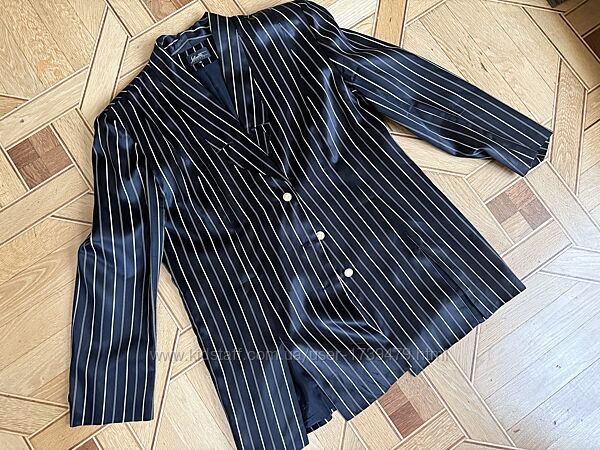 Женский пиджак в полоску черный 46 размер сатин Silhouette Studio