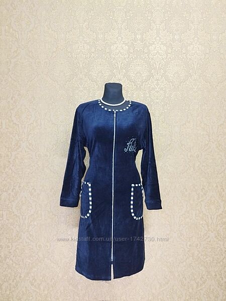 Жіночий велюровий халат на блискавці з кишенями та поясом