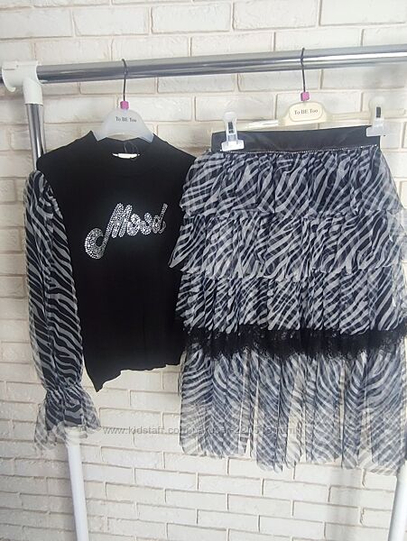 Костюм  To be Too на 140-146 рост Италия