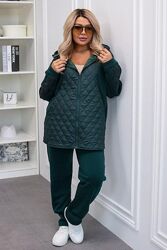 Спортивний жіночий костюм