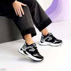 Кросівки Larsen