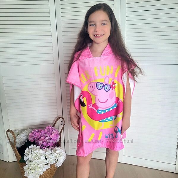 Дитячий рушник-пончо з капюшоном для дівчинки