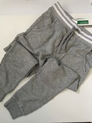 Спортивні штани, джогеры Benetton.8-9р.140см. Італія