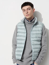 Пухова жилетка uniqlo