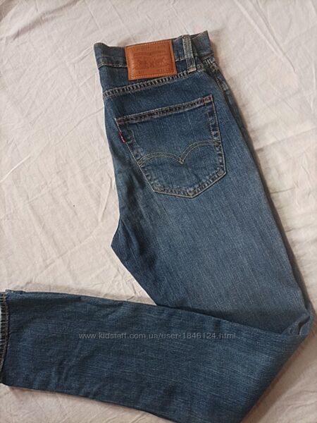 Джинсы Levi&acutes 