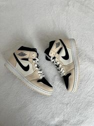 Кроссовки фирмы jordan 37,5 размера по стельке 24 см.