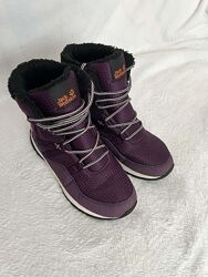 Сапоги фирмы jack wolfskin 36 размера по стельке 24 см. можна і на 37 розмі