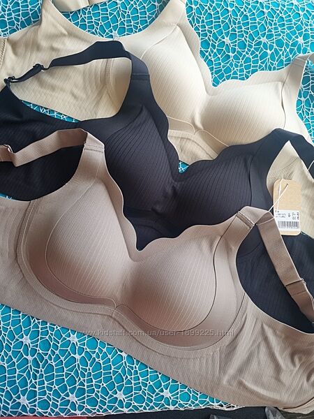 Білизна жіноча . Бюстгалтер , комплект. Розпродаж відомі бренди