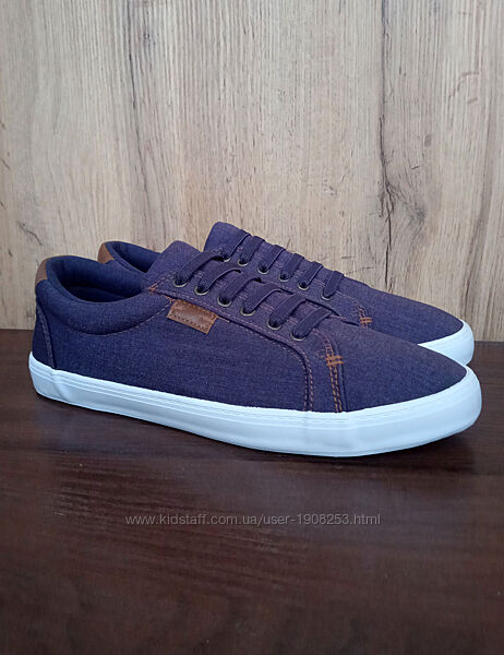 Нові чоловічі кеди, легенькі літні кросівки на гумках, сині з білим, р. 42