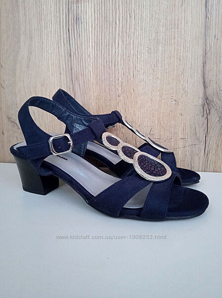 Нові жіночі босоніжки на підборах, сині замшеві сандалі сток, літо, р. 37