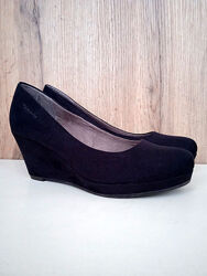 Німецькі жіночі туфлі Tamaris, чорні човники на танкетці, літо демі, р 37.5