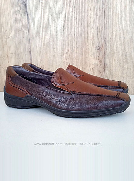 Нові шкіряні німецькі туфлі, демі лофери, мокасини на вузьку ногу, осінь 38